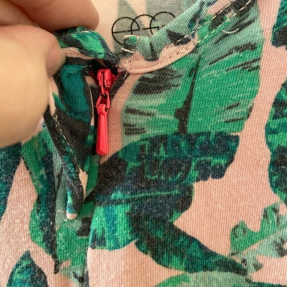 Egg by Susan Lazar Girls Pink Green Leaves Footed Zipper Sleeper Size 6 Months - Picture 5 of 8